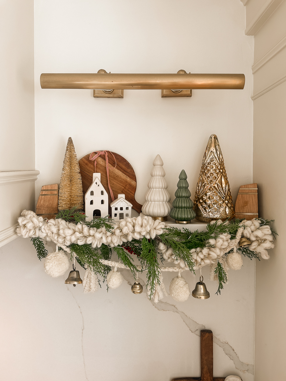 Christmas Kitchen. Traditional Christmas decor idea!