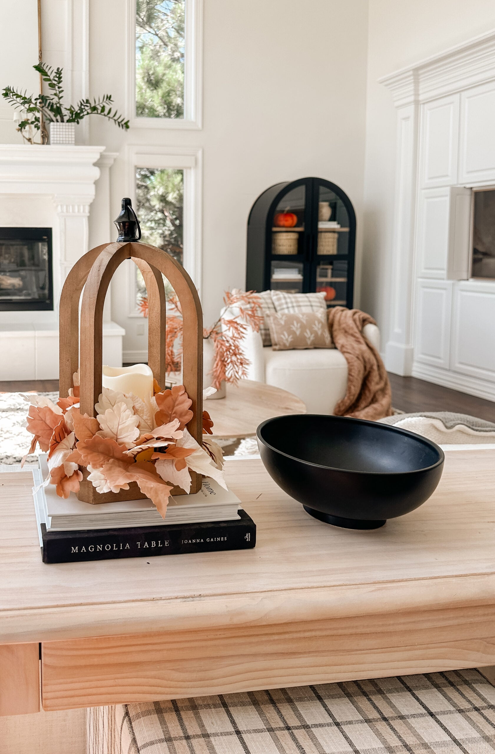 A Little Fall Decor in the Living Room