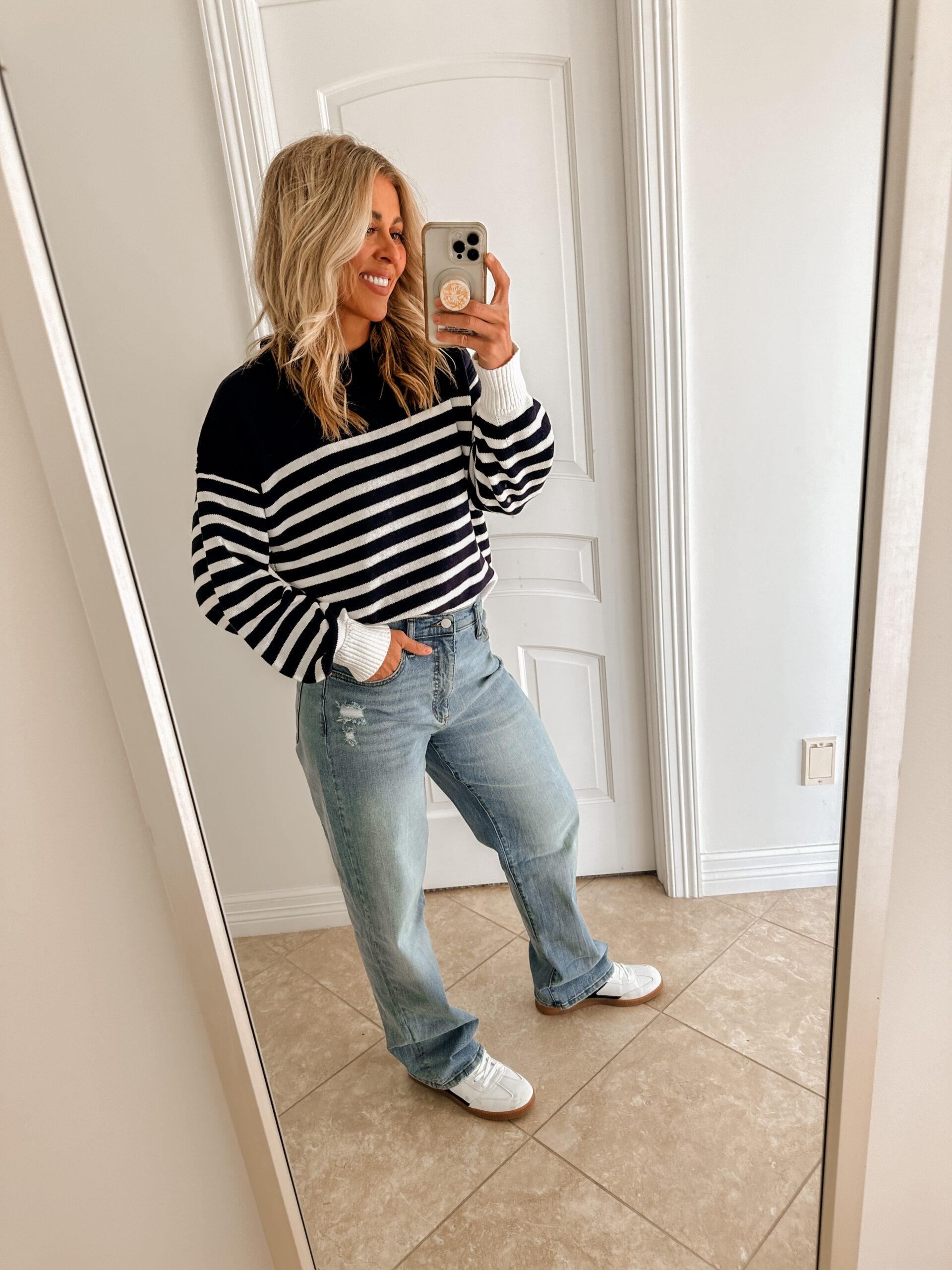 Fall Sweaters Under $28!! Easy fall outfit ideas.