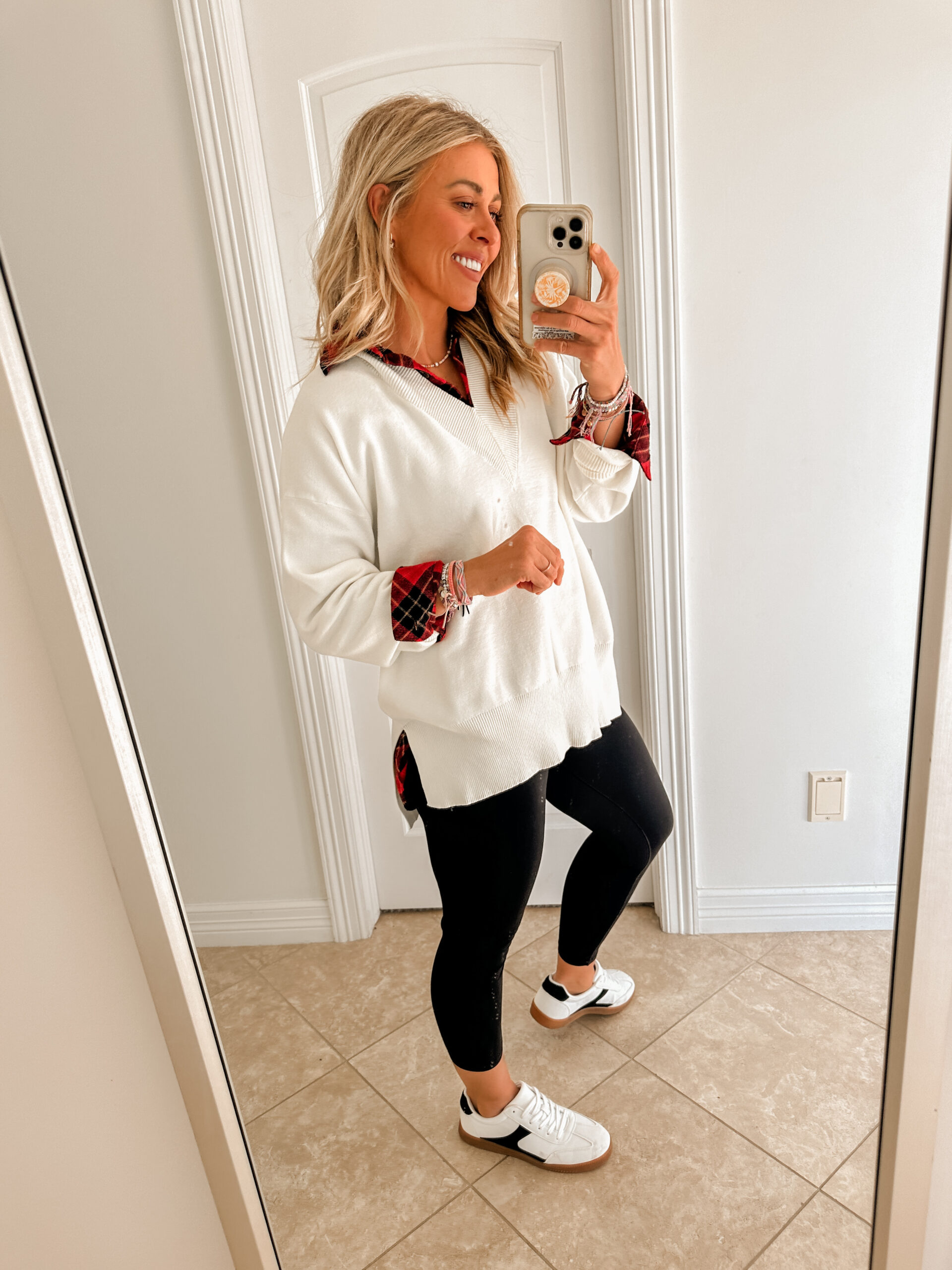 Fall Sweaters Under $28!! Easy fall outfit ideas. Tunic sweater with leggings.