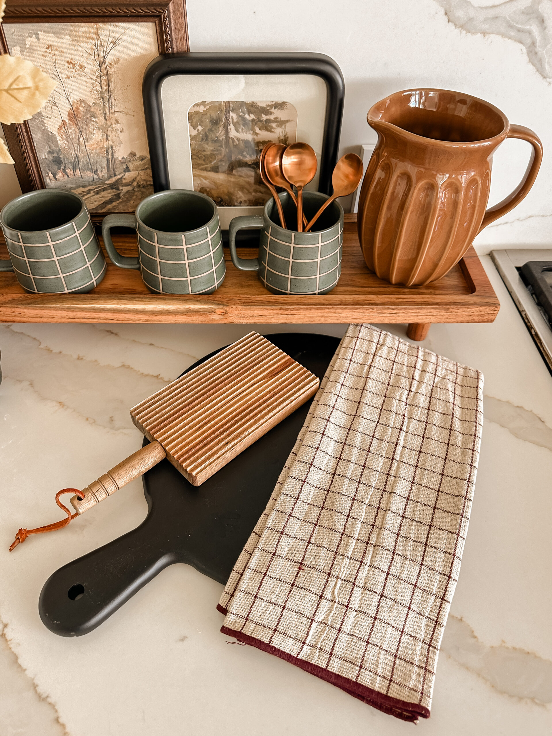 Fall Inspired Coffee Bar Idea. Cozy fall decor idea for kitchen.