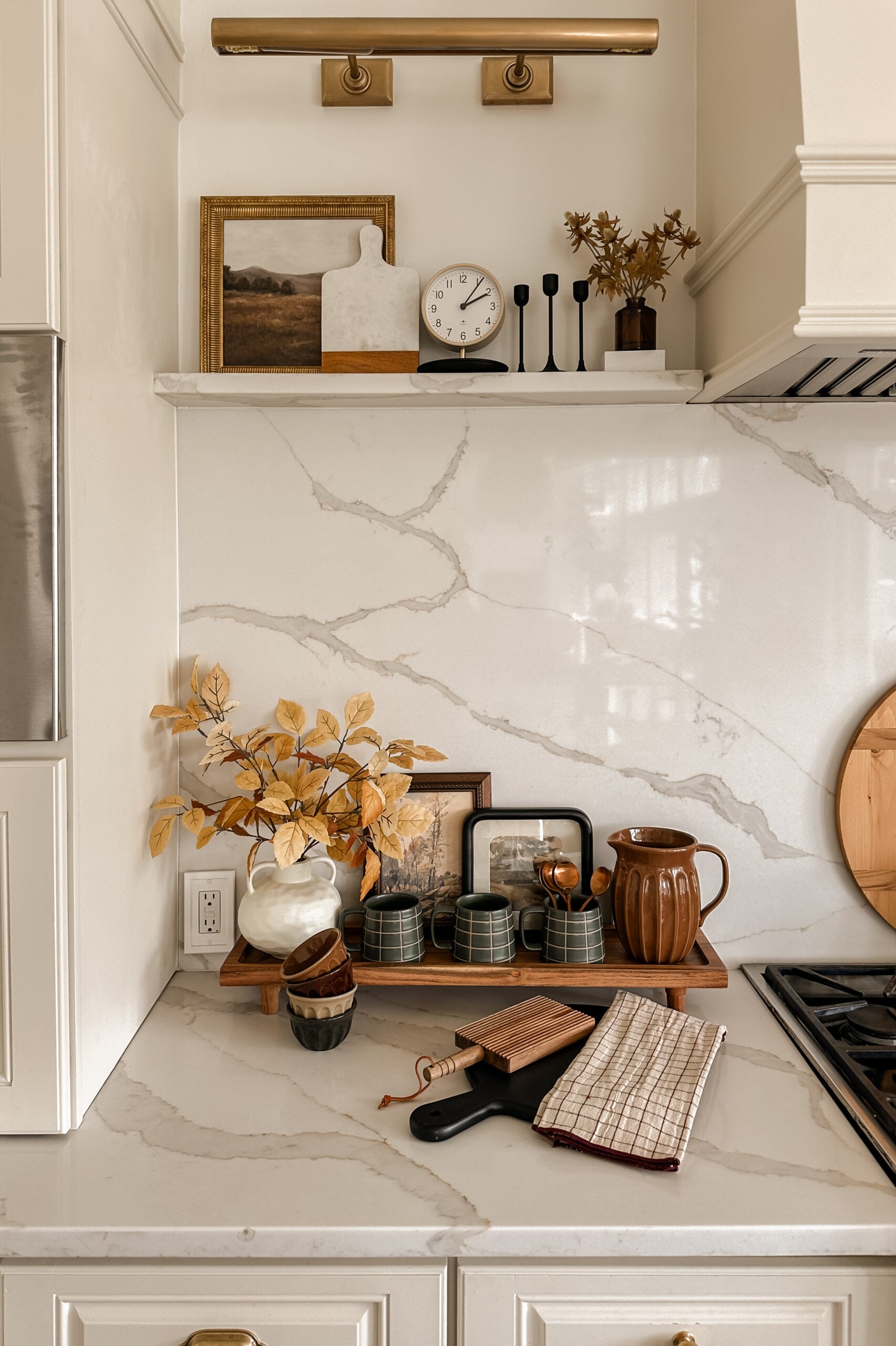 Fall Inspired Coffee Bar Idea. Cozy fall decor idea for kitchen.