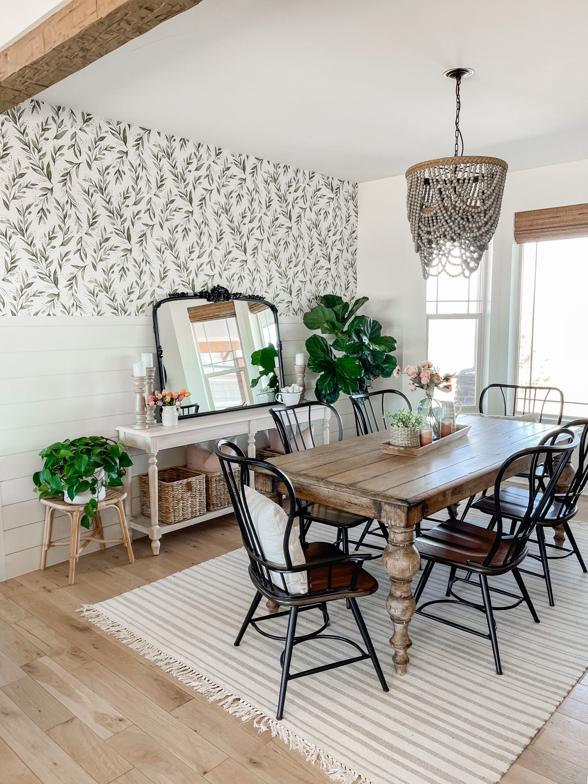 Simple Spring Dining Room + New Rug