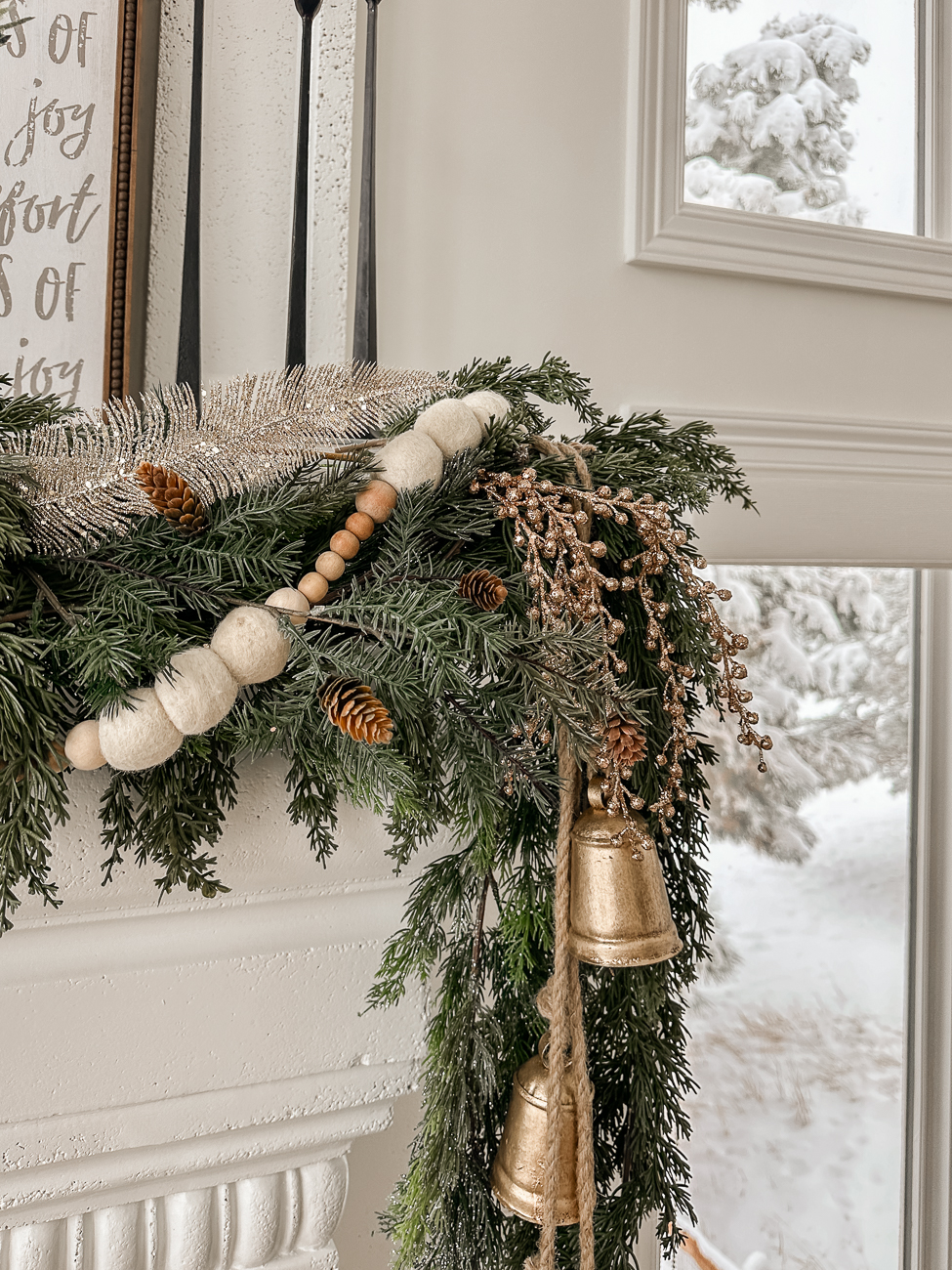 The Ultimate Christmas Mantle. Beautiful Christmas mantle look.