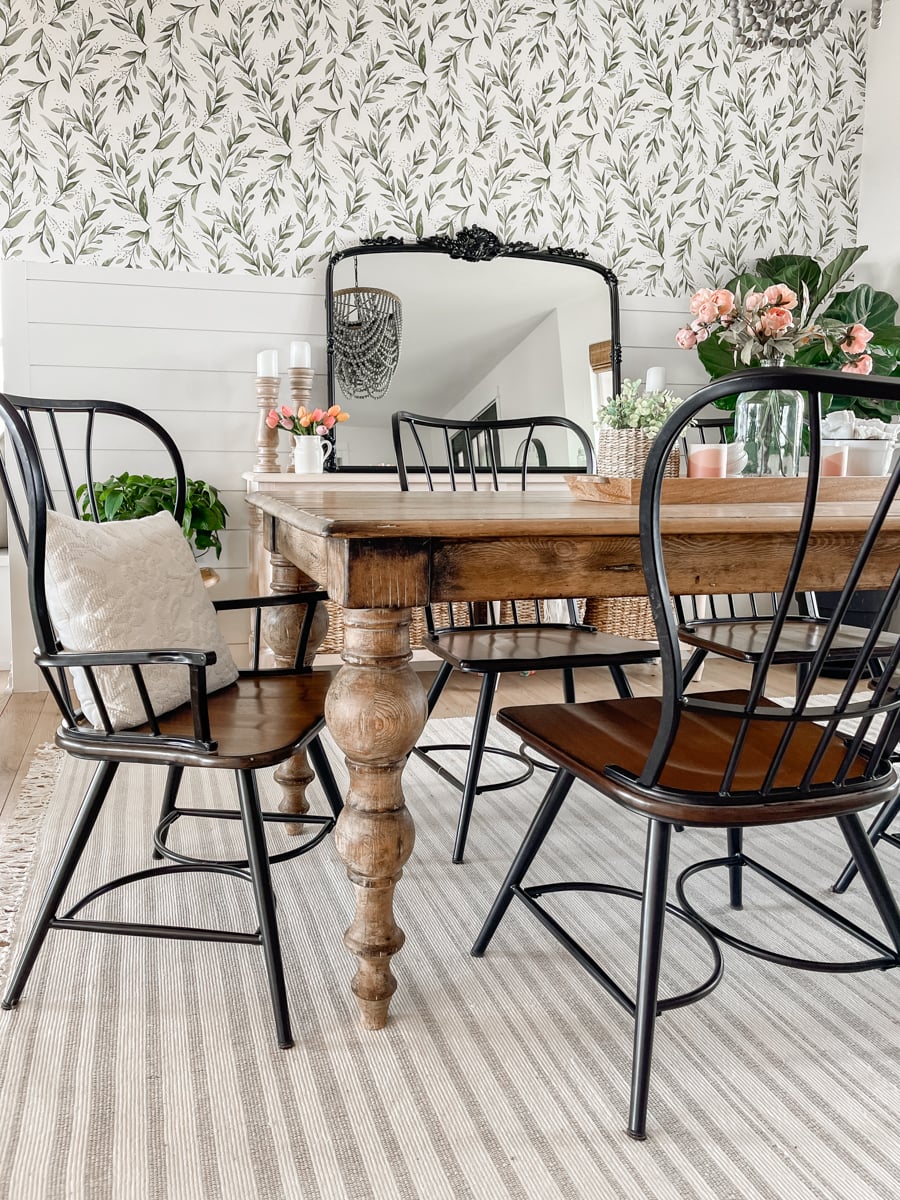 Simple Spring Dining Room + New Rug